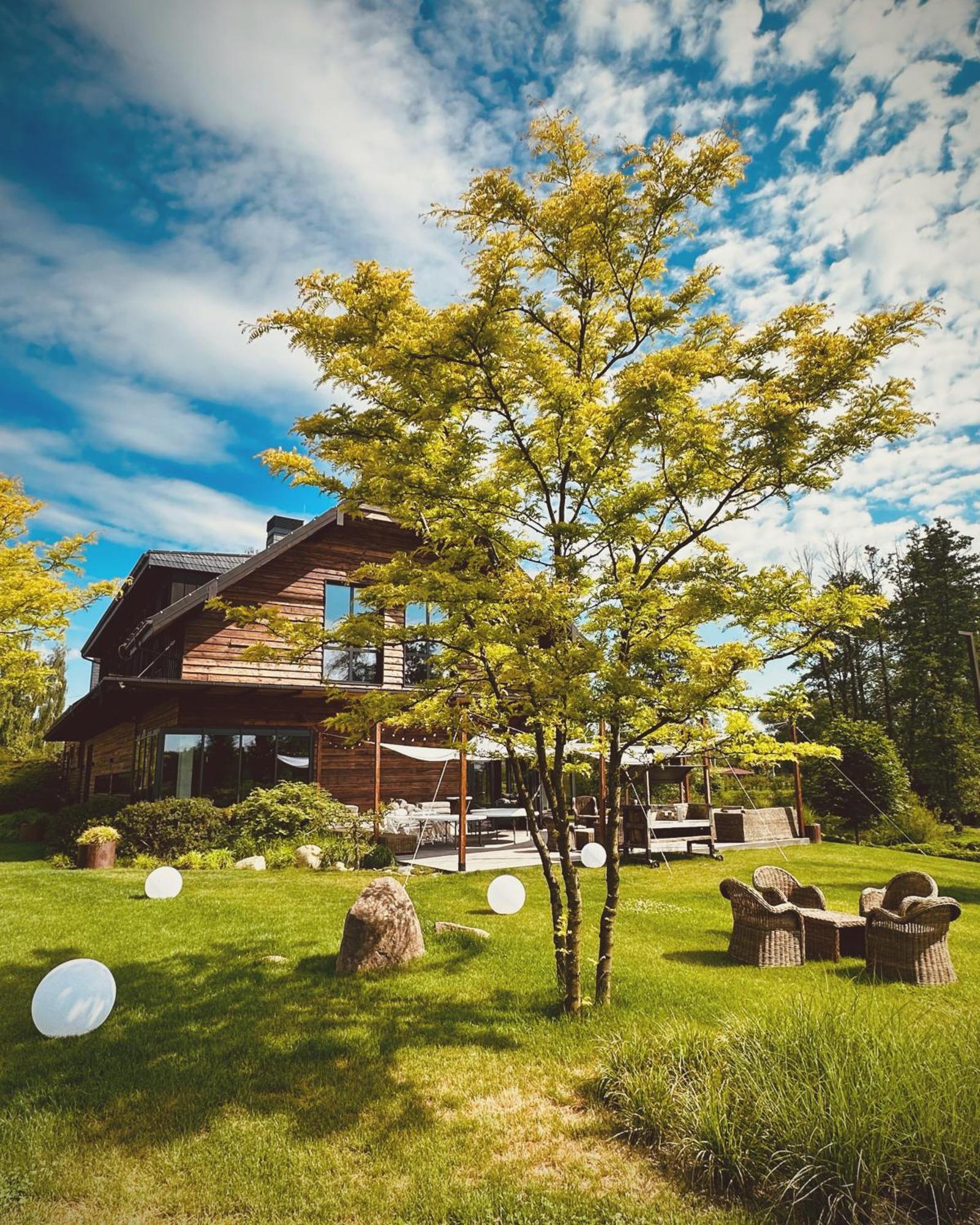 Bed and Breakfast Karma House Goscienczyce à Grojec  Extérieur photo